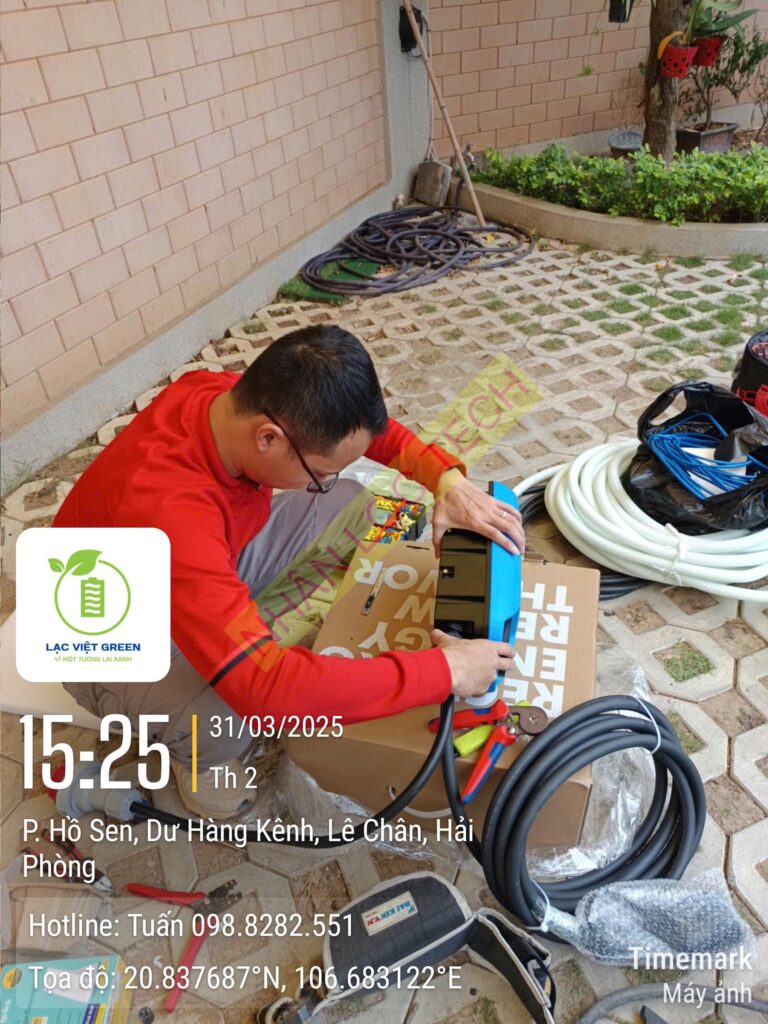 Nhan Loc Tech_ Lap Dat Tru Sac Vinfast Gia Re (9)